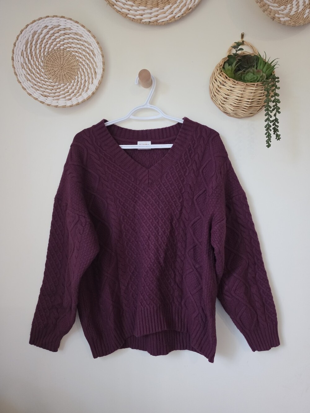 Aritzia Sunday Best Peggy V-Neck Merino Wool Sweater